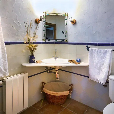 Holiday home Romantic House For 2 Or 4 People With Jacuzzi